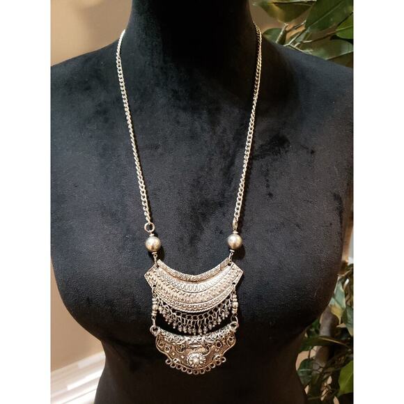 Women Silver Statement Bib Necklace Vintage Boho Layered Metal Chain Pendant - Picture 1 of 6